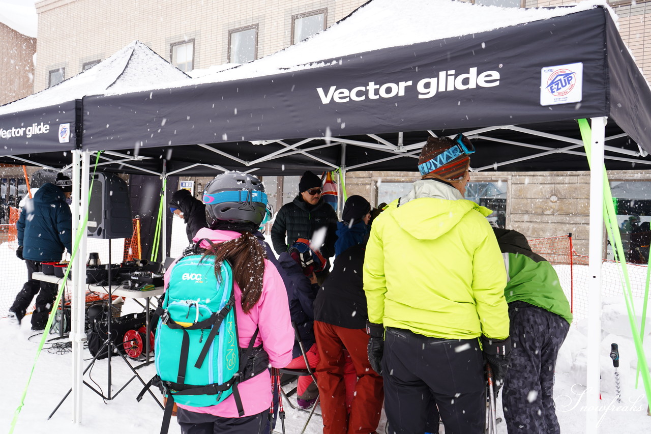 VECTOR GLIDE DEMO TOUR 2019 -GLIDE ON GROOVE- KIRORO 開幕。